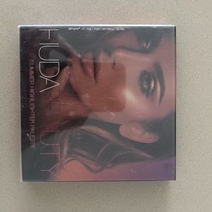 HUDA Summer Highlighter Pallette